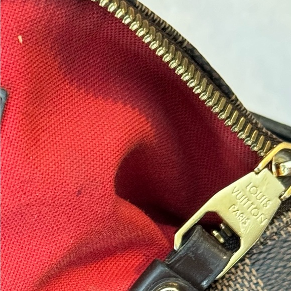 Louis Vuitton Duomo Leather handbag - Picture 6 of 14